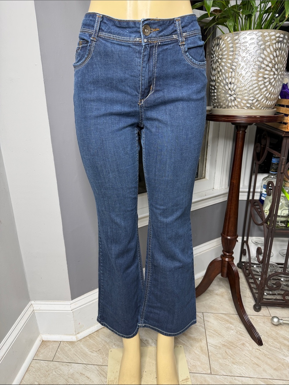 L.e.i. Sophia Hiphigger Flare  Women's Jr Sz13  Dark Blue Flare Jeans
